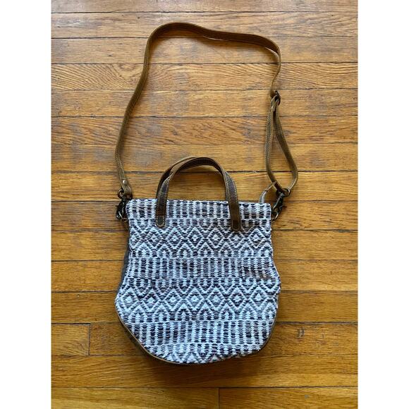 MYRA BAG Boho/Western Woven Cotton Crossbody Bag w/Leather Trim - Picture 1 of 13